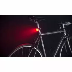 Eclairage Arrière Vélo LED 100 Lumens Blinder Grid Knog 9 Eclairage Arrière Vélo LED 100 Lumens Blinder Grid Knog -Promos REMORQUES VÉLO Magasin eclairage arriere velo led 100 lumens blinder grid knog full 3