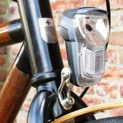 Busch-mueller Feu Sur Fourche Vélo Chargement USB IQ Eyro Busch And Muller -Promos REMORQUES VÉLO Magasin feu sur fourche velo chargement usb iq eyro busch and muller full 4