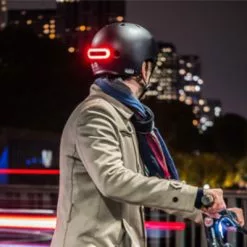 Cosmo Connected Feu Vélo Arrière Connecté Avec Clignotants Cosmo Ride -Promos REMORQUES VÉLO Magasin feu velo arriere connecte avec clignotants cosmo ride full 4