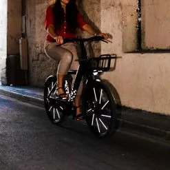 Stickers Réfléchissants Pour Cadre De Vélo Motif Louvre Will B -Promos REMORQUES VÉLO Magasin stickers velo will b motif louvre 3