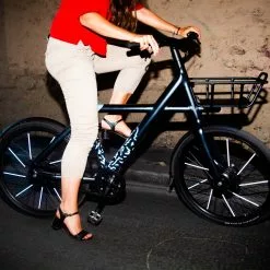 Stickers Réfléchissants Pour Cadre De Vélo Motif Louvre Will B -Promos REMORQUES VÉLO Magasin stickers velo will b motif louvre 4